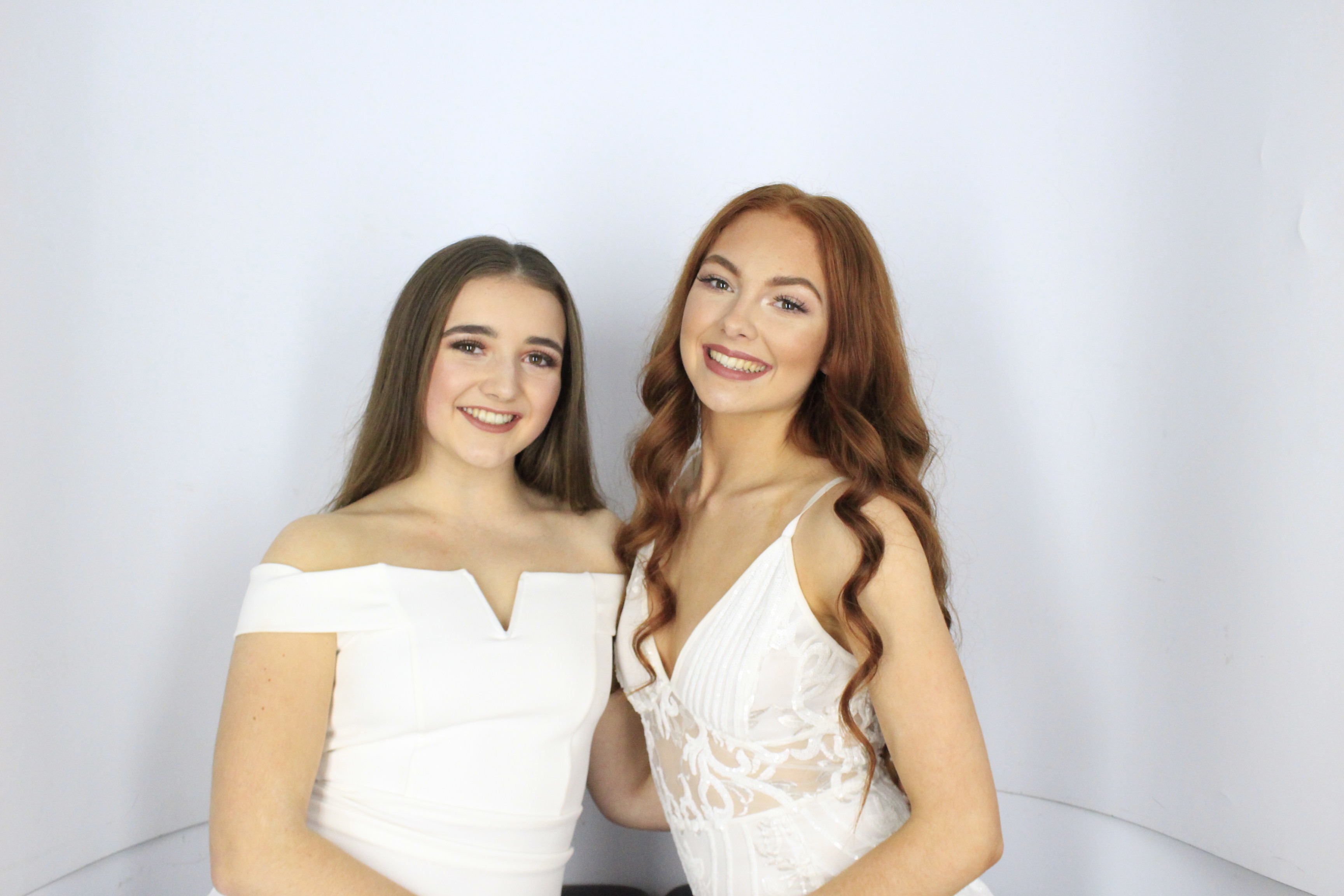 Issy & Alice's 18th Birthday Party | View more photos from the event at gallery.myphotoboothexperience.co.uk/u/MyPhotoBoothExperienceLtd/Issy-Alices-18th-Birthday-Party